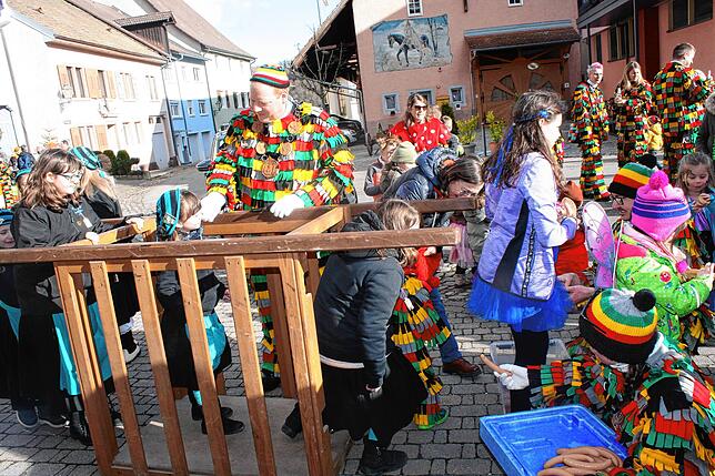 Bild 1: Unvergessliche Eindrücke: Schmutziger Donnerstag in Stühlingen – Die besten Fasnacht-Bilder!