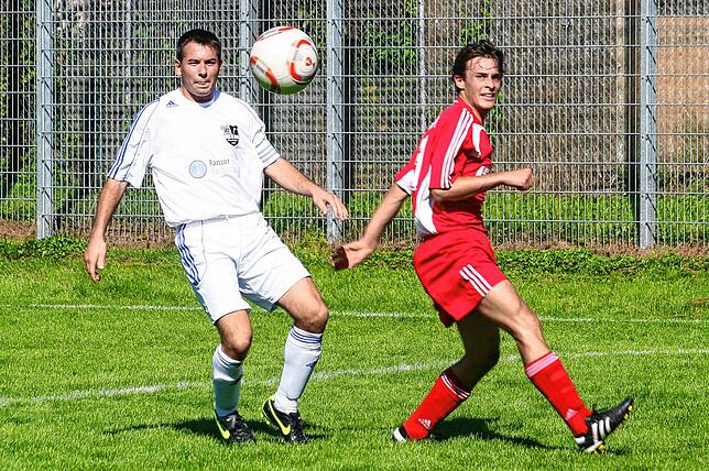 Bild 39: Schnappschüsse aus der Bezirksliga-Saison 2010/2011