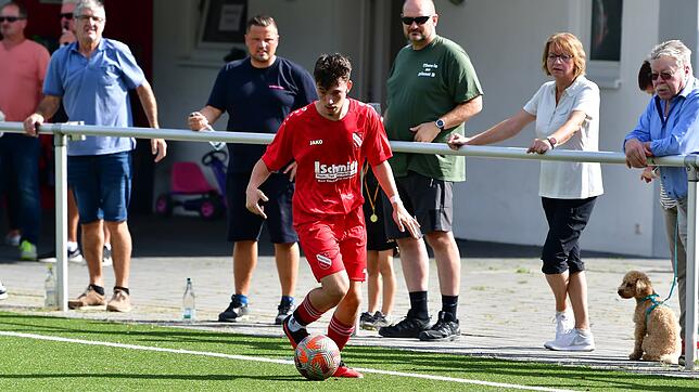 Gut drauf: David Rizani steuerte zum 5:2-Sieg des FC Bergalingen gegen den FC 08 Bad Säckingen drei Tore bei.