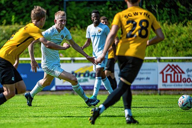 Bild 26: SV 08 Laufenburg kassiert 2:4-Niederlage gegen den SC Wyhl &ndash; und wir haben Bilder!