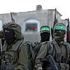 Maskierte Hamas-Kämpfer demonstrieren 2017 gegen US-Präsident Trumps Entscheidung, Jerusalem als Hauptstadt Israels anzuerkennen.