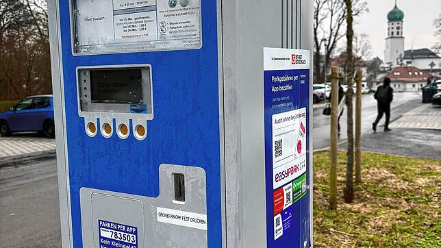 Das Parkticket bequem über eine App lösen: Handyparken ist ab sofort auch am Krankenhaus in Stockach möglich. Bargeldzahler haben ...