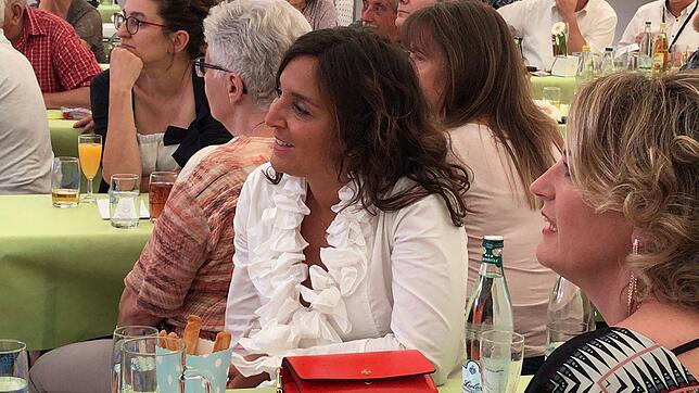 Bekam von ihren Ex-Mitarbeitern einen besonders warmen Empfang: Die frühere Geschäftsführerin des Wehrer Standorts Leila Schwery.