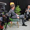 Ministerpräsident Winfried Kretschmann im Gespräch mit SÜDKURIER-Chefredakteur Stefan Lutz.