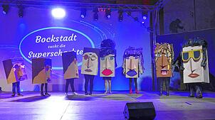 Beim Programmpunkt &bdquo;BSDS&ldquo; (Bockstadt sucht die Superschachtel) holt der Narrensamen Musik-Größen wie die Beatles, Amy ...