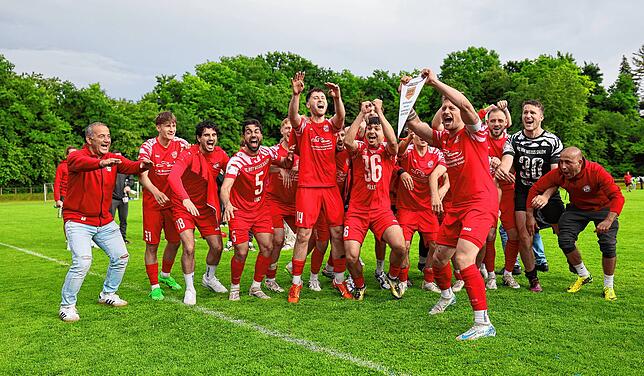 Bild 13: Salem feiert die Meisterschaft! Unsere große Bildergalerie vom dramatischen Landesliga-Finale!