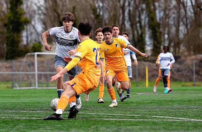 Bild 10: Starke Leistung gegen Hoffenheim! Bildergalerie vom Oberliga-Spiel der B-Jugend des FC Radolfzell