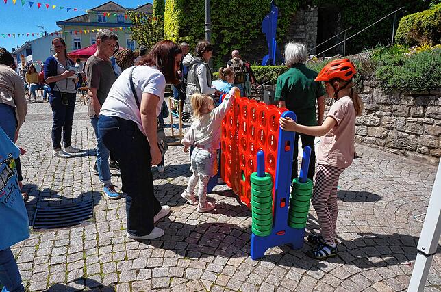 Bild 28: Kindertag in Tiengen beschert Kinderlächeln – exklusive Bilder!