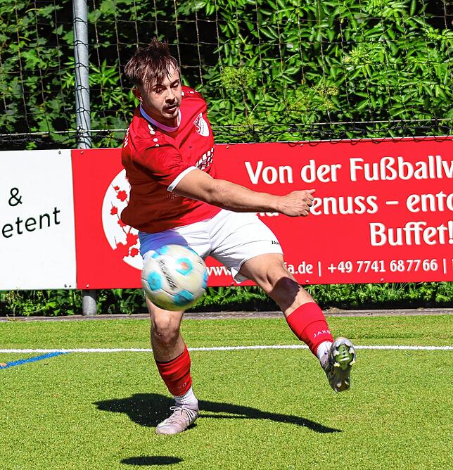 Volltreffer: Lukas Frei – hier ein Archivfoto – traf drei Mal beim 5:0 des SV Eschbach gegen die „Zweite“ des FC Tiengen 08.
