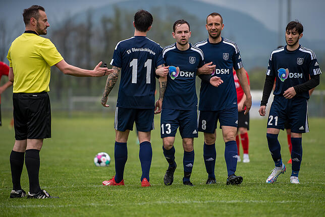 Bild 31: FC 08 Bad Säckingen feiert glücklichen 2:0-Derbysieg beim SV Obersäckingen &ndash; und wir haben Bilder!