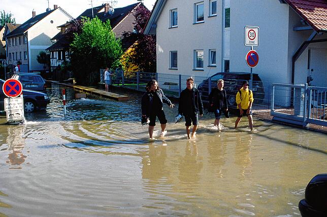 Bild 27: Archivfotos vom Hochwasser 1999: Reichenau vom Festland abgeschnitten