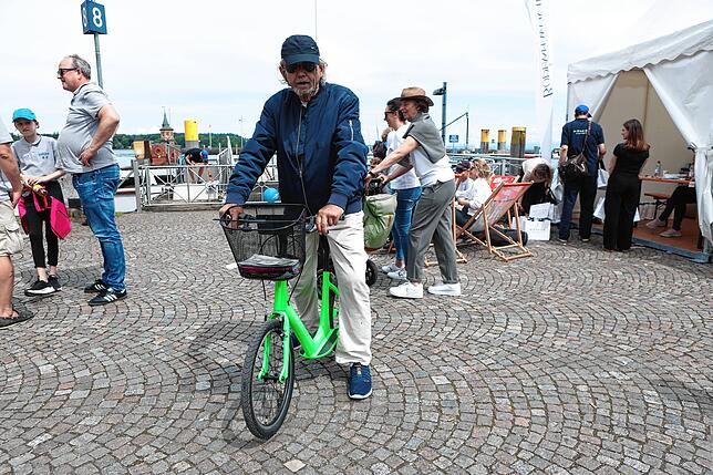 Bild 36: Die Internationale Bodenseewoche 2024 ist vorbei. Im Konstanzer Hafen erfolgt die Siegerehrung