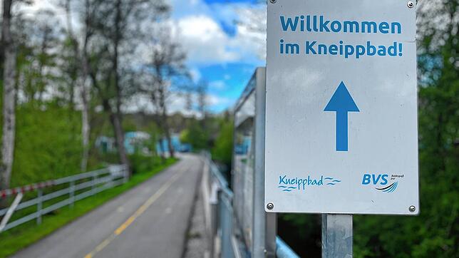 Wer mit seinen Kindern ins Schwimmbad will, muss diese künftig testen lassen.