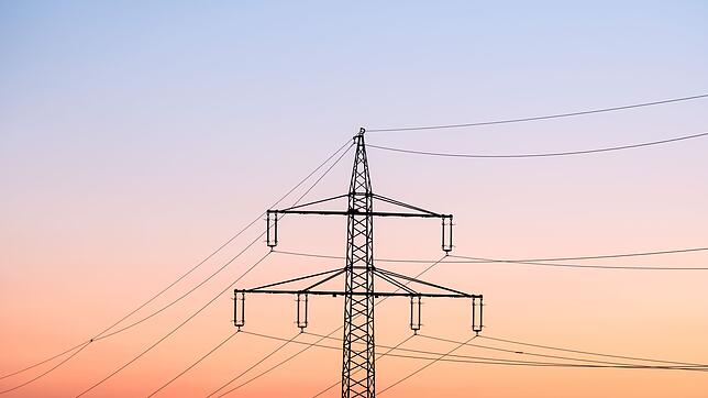 Strommast In Eppelheim und Heidelberg-Pfaffengrund ist der Strom ausgefallen. (Symbolbild)