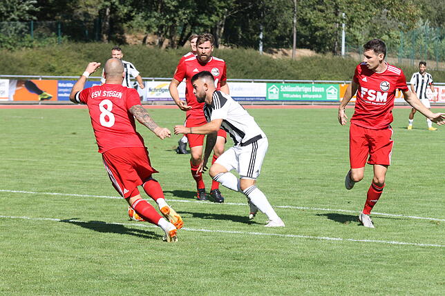 Bild 7: SV 08 Laufenburg gewinnt Spitzenspiel gegen FSV RW Stegen mit 2:1 &ndash; und wir haben die Bilder!