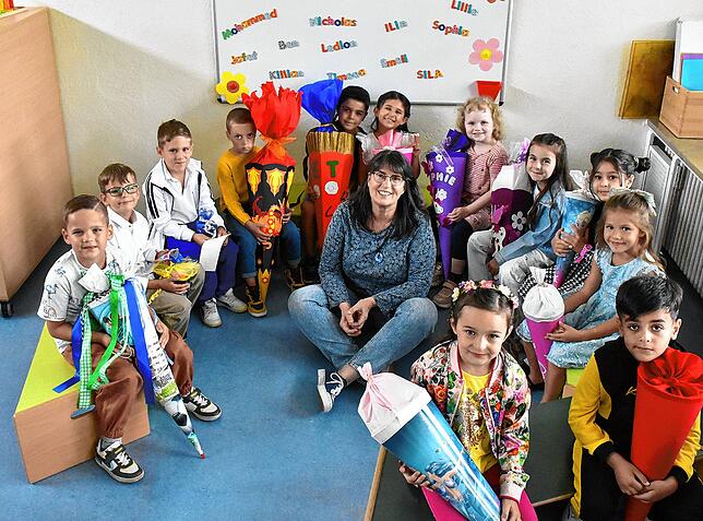 Die Starterklasse der Neckarschule mit Klassenlehrerin Regina Ratzinger.