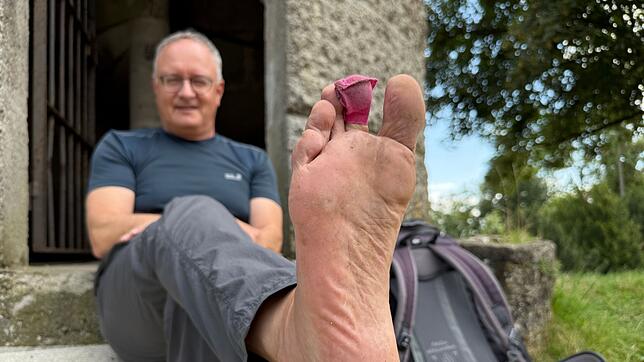 Wandern, Wetten, Wellness: Andreas Stoch trägt jetzt erstmal gemütliche Schuhe.