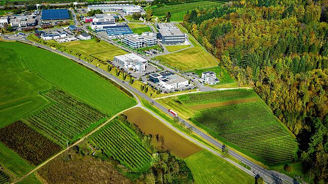 Das interkommunale Gewerbegebiet Blumhof. Auf dem dreieckigen Grundstück rechts sollte eigentlich eine Tierklinik entstehen. Doch ...