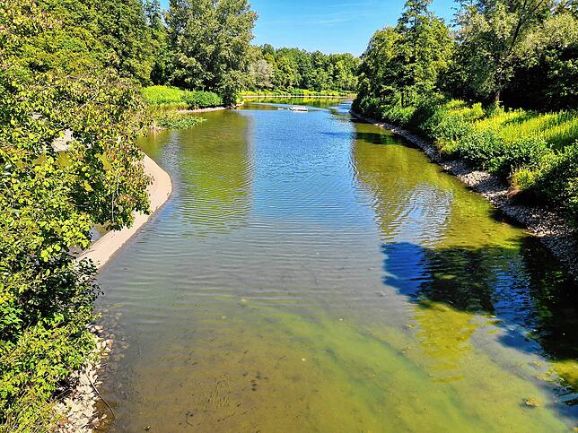Der Tag danach: Der Haselmoos-Weiher hat einen guten Wasserstand – fast so, als wäre nie etwas gewesen.