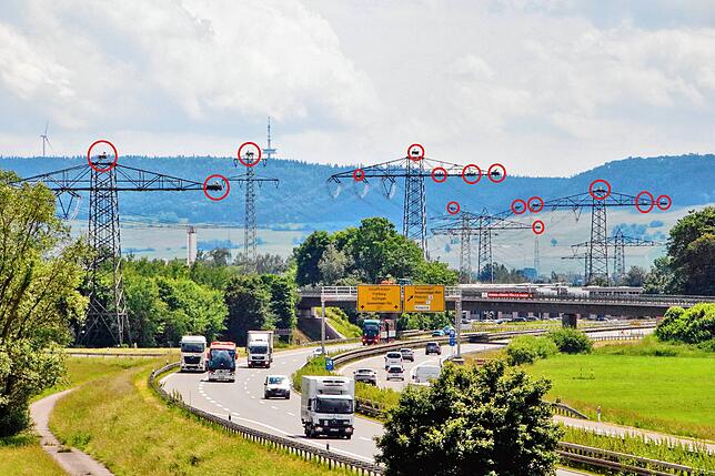 Erstaunlich: Vor einigen Jahren ließ sich erstmals ein Storchenpaar auf einem Strommast an der Bundesstraße 27 bei Donaueschingen ...