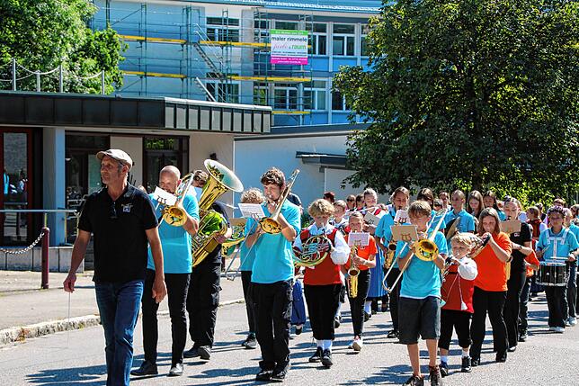 Bild 16: Chilbi 2025: So feiern die Kleinsten die Waldshuter Chilbi beim Kinderfest und Kinderumzug auf den Festplatz