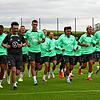 Die Profis des VfL Wolfsburg drehen die ersten Runden auf der Baar.
