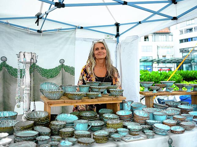 Zum ersten Mal ist Angela Stahl aus Bietigheim-Bissingen in diesem Jahr beim Kunsthandwerkermarkt des Kulturufers.