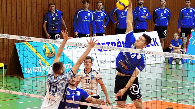 Mittelblocker Pascal Zippel (rechts) wurde in Schwaig zum MVP beim TSV Mimmenhausen gewählt.