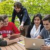 Die Schüler der Evangelischen Schule Schloss Gaienhofen sind den Umgang mit digitalen Plattformen und Endgeräten gewöhnt.