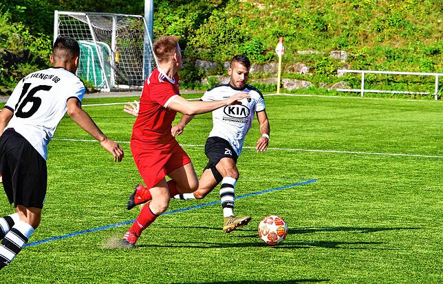 Bild 22: FC RW Weilheim setzt sich im Derby mit 5:3 gegen den FC Tiengen 08 durch &ndash; und wir haben Bilder!