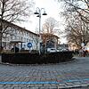 Der Kreisverkehr, der gar keiner ist: Die Stelle auf linksrheinischer Seite an der Radbrücke ist wohl einer der größten Verkehrsirrtümer ...