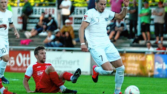 Volkan Bak (am Ball) wird den FC 08 Villingen am Saisonende verlassen.