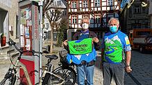 Rüdiger Hillenbrand (links) und Claus Ketels haben einen Ablachradweg entworfen. Er soll ins Radwegkonzept der Stadt Meßkirch ...