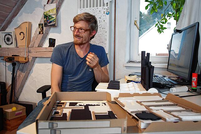 Wolfram Kampffmeyer in seiner Werkstatt in Aach.