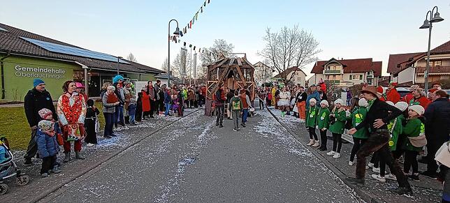 Bild 23: So schön war die gemeinsame Straßenfasnet in Oberlauchringen