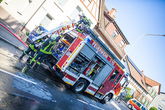 Bild 2: Nach dem Brand in Wollmatingen ist die betroffene Doppelhaushälfte nicht mehr bewohnbar