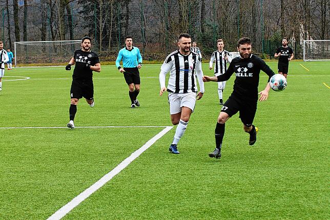 Bild 11: SV 08 Laufenburg rettet ein Remis gegen den SC Wyhl &ndash; und wir haben Bilder!