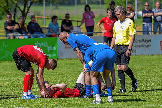 Bild 9: TuS Stetten siegt mit 2:1 beim FC Hochrhein – und wir haben Fotos!
