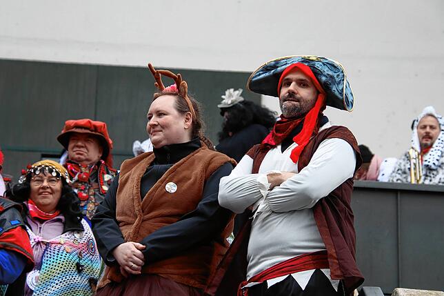 Bild 2: Fasnacht in Rielasingen: Schmotziger Fasnachtstag in bunten Bildern erleben