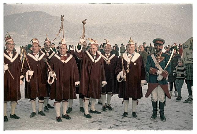 Bild 10: Bilder von der Fasnacht bei der Seegfrörne im Jahr 1963