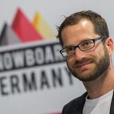 Stefan Knirsch nimmt an einer Pressekonferenz teil Die Geschäftsführer von Snowboard Germany, Stefan Knirsch nimmt an einer Pressekonferenz teil.