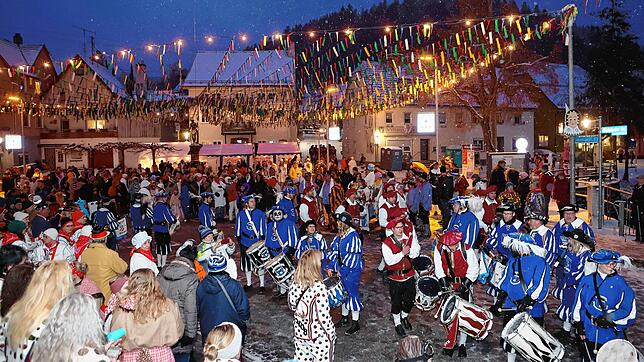 Bei der Vereinigung Schwäbisch-Alemannischer Narrenzünfte ist oft etwas los, hier beim Landschaftstreffen in Möhringen im Januar ...