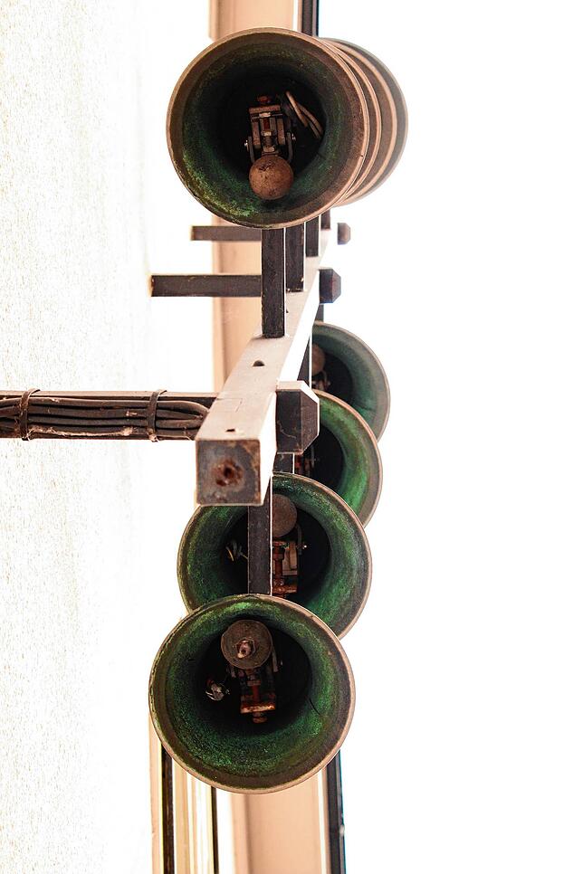 Diese acht Glocken in der Überlinger Unterstadt bilden ein imposantes Glockenspiel, das zum einen kaum auffällt und sich noch dazu an ...