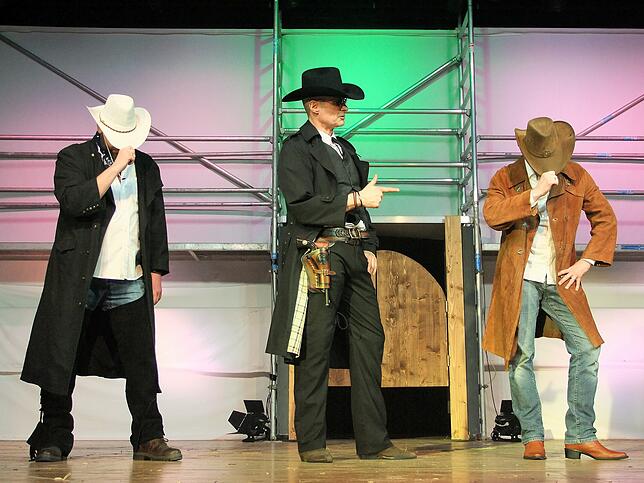 Bild 21: The Musical Night &ndash; Bilder vom Holzhauerball im Radolfzeller Milchwerk