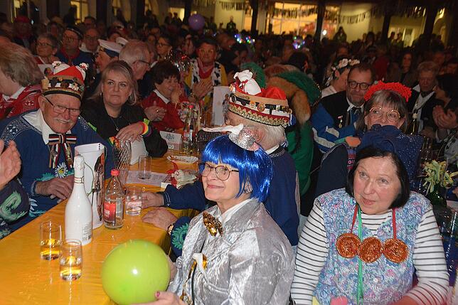 Bild 5: Bad Dürrheim: Feierlaune beim Narrenzunftball