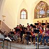 Benefizkonzert in der Baustelle Christuskirche: Die Jazz Band des Klettgau Gymnasiums Tiengen (Bild,links Jochen Stitz) und die Big Band ...