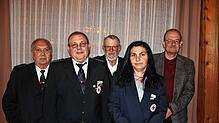 Der Ortsvorsitzende Thomas Grether ehrte Thorsten Grether, Markus Urich und Stefanie Grether. Mit ihnen freut sich ...