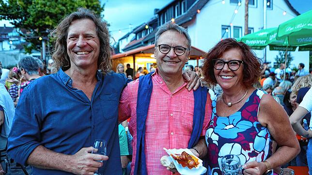 Bild 27: Dingelsdorf feiert wieder! Auf dem Dorfplatz findet das Herbstfest statt
