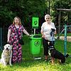 14 Robidogs stehen in Detzeln: Ortsvorsteherin Esther Koch (links) und Rosmarie Kyas stehen mit ihren Hunden Monty und Samba bei einem ...