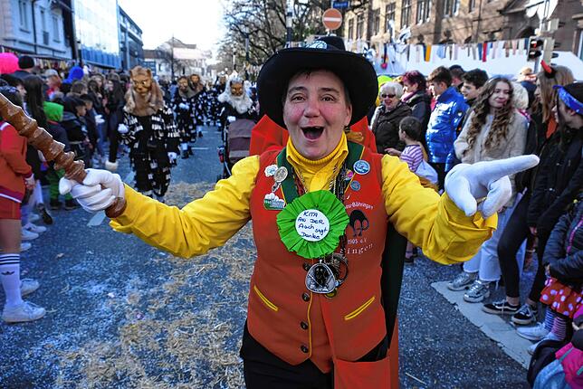 Bild 8: Alle Bilder zum Narrenbaumzug durch die Singener Innenstadt (2)